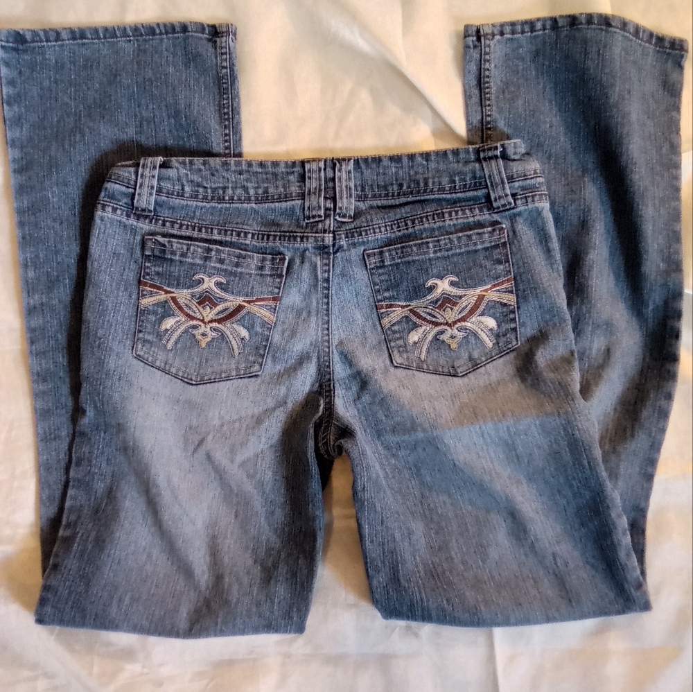 Bailey's Point size 11